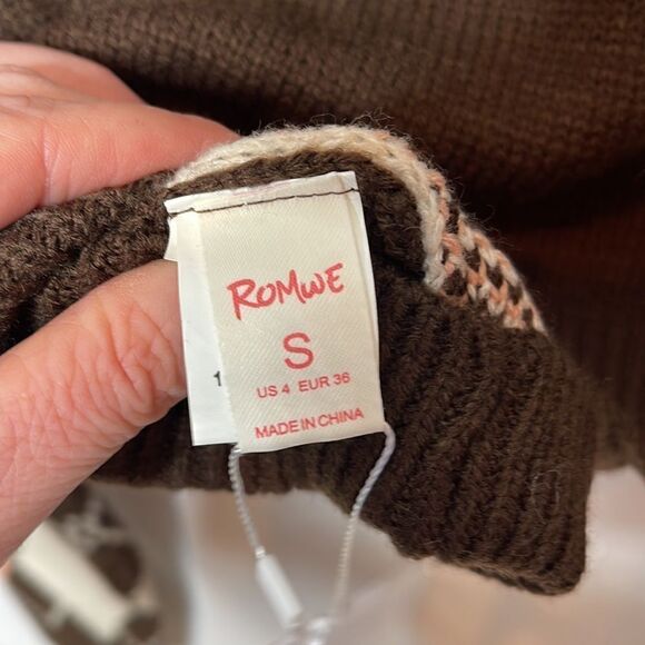 Romwe Argyle Cropped Crewneck Sweater. Size Small. - Picture 6 of 7